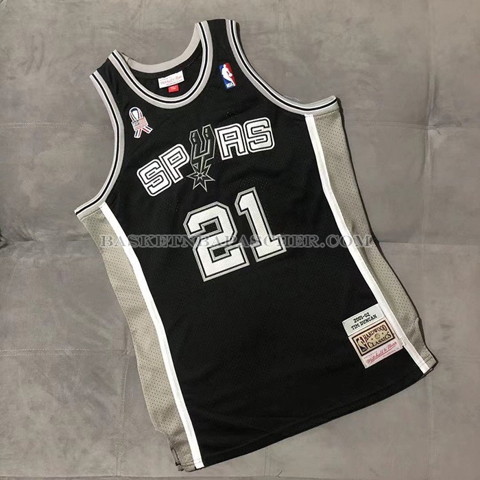 Maillot San Antonio Spurs Tim Duncan Mitchell & Ness 2001-02 noir